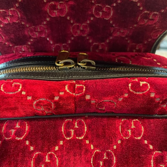 Sold!!! GUCCI GG Red Velvet BACKPACK - Picture 8 of 10